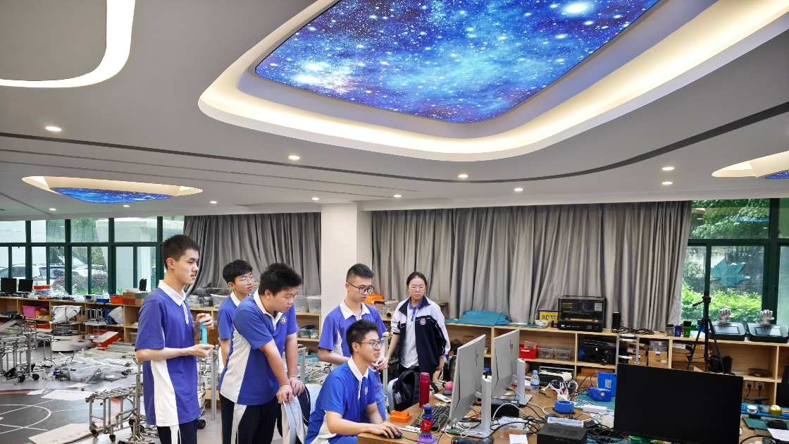 普及科创素养，点亮城市创想——2026年深圳市青少年智慧城市创新交流活动校园推广全面铺开
